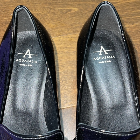 Aquatalia “Tamry” patent heeled loafer - Picture 2 of 7
